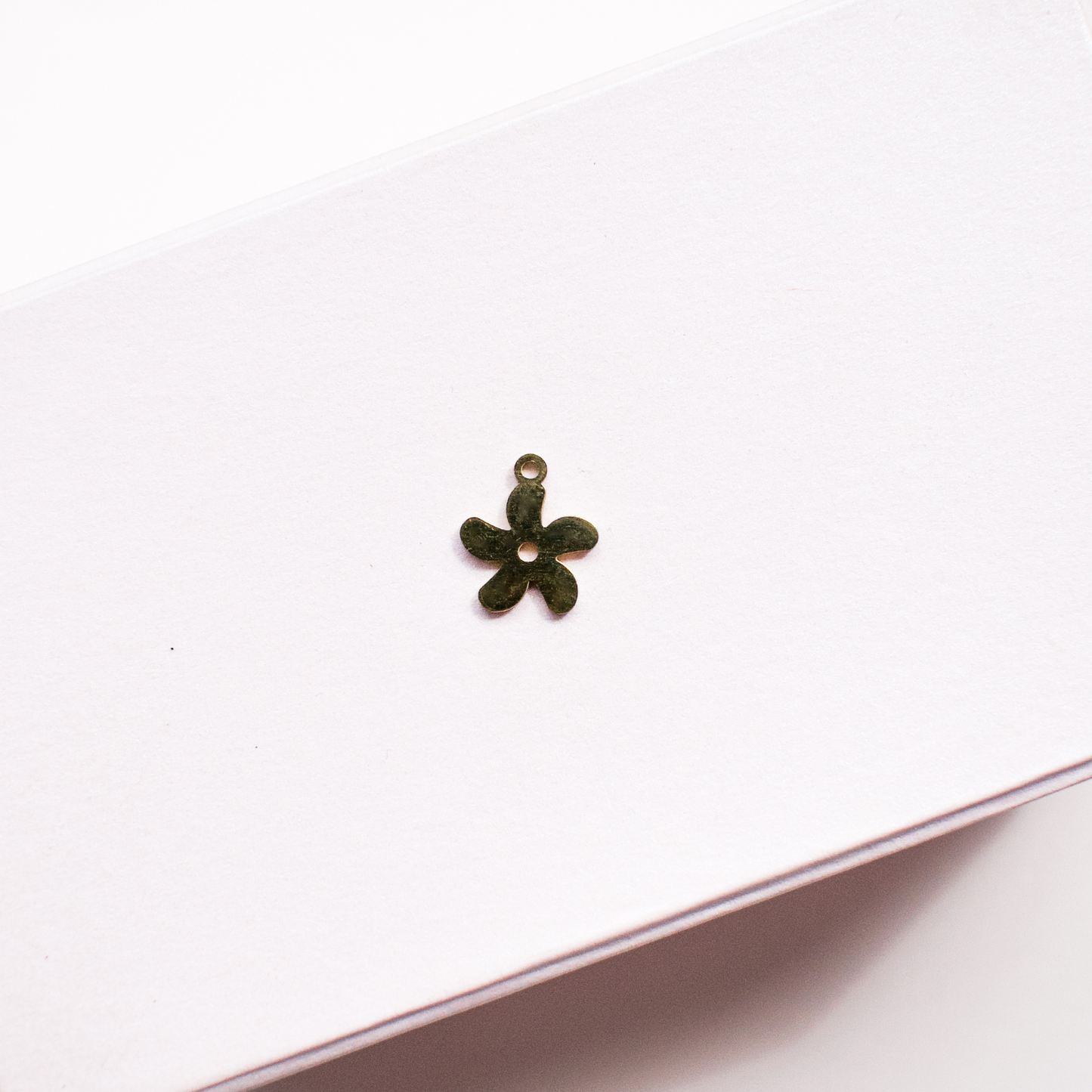 Flower charms - Gold