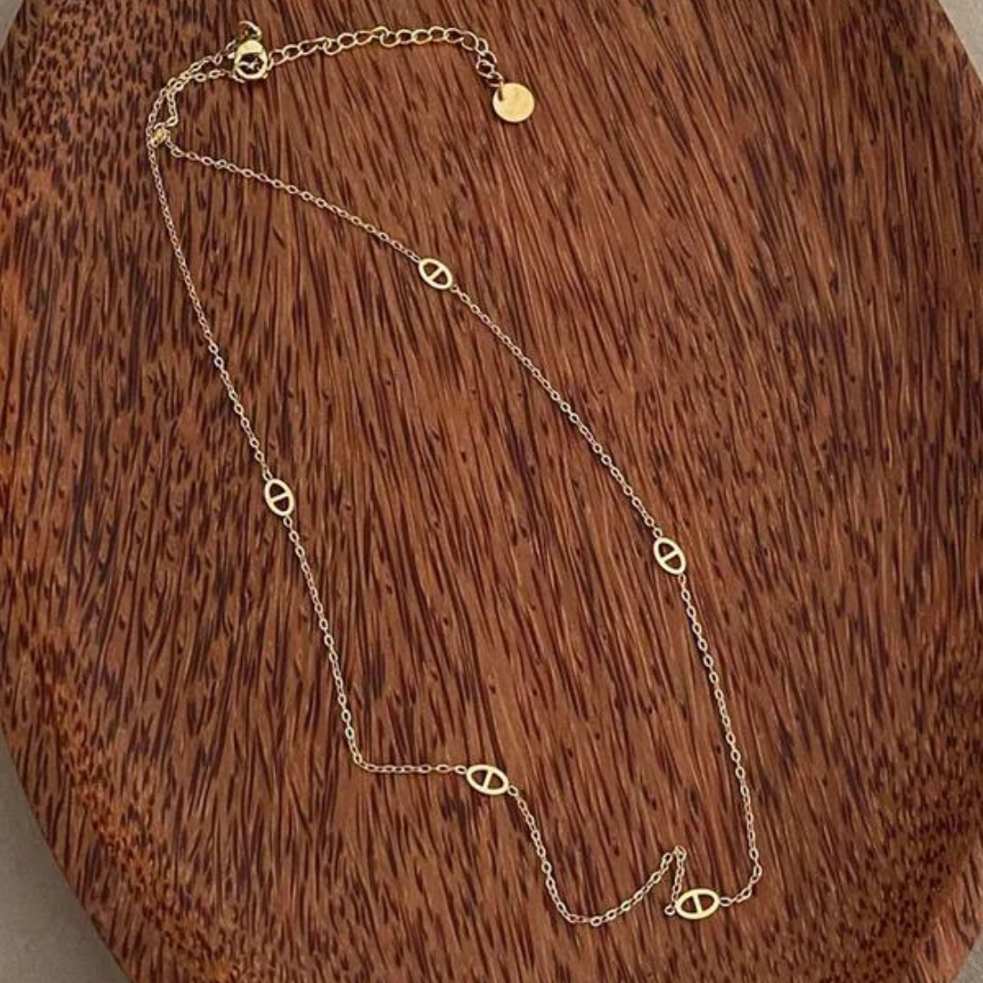 Gucci necklace