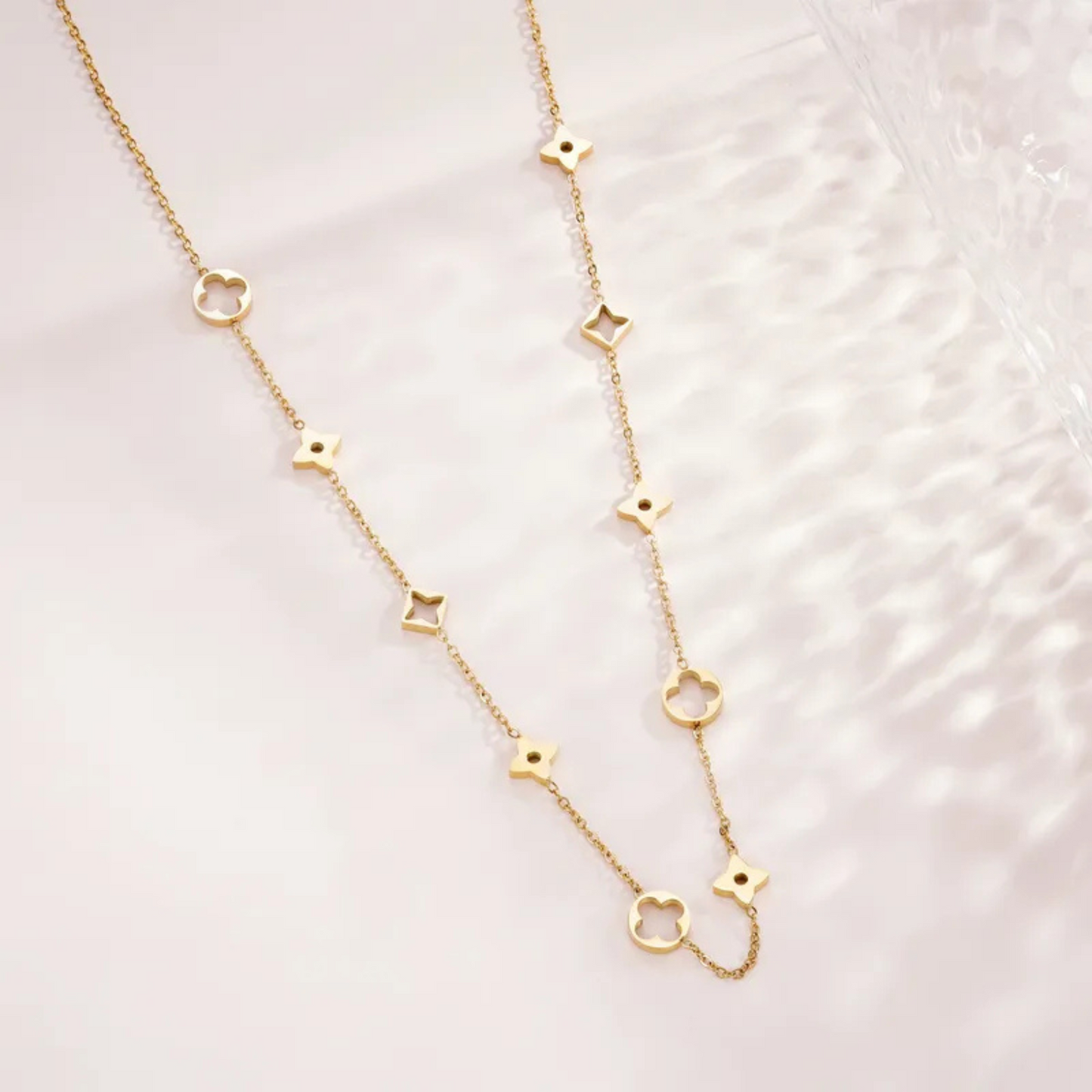Flower and clover necklace