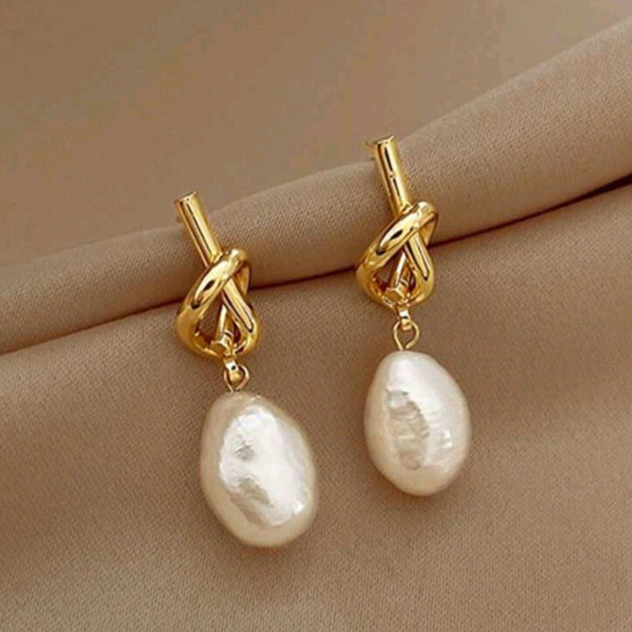 Alexandra Studs