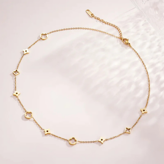 Flower and clover necklace